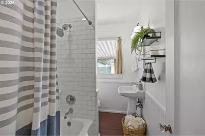 4005 NE Going St, Portland, OR 97211 - Photo 21