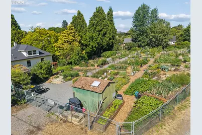 4611 N Campbell Ave, Portland, OR 97217 - Photo 41