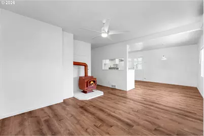 2907 E 29th St, Vancouver, WA 98661 - Photo 7