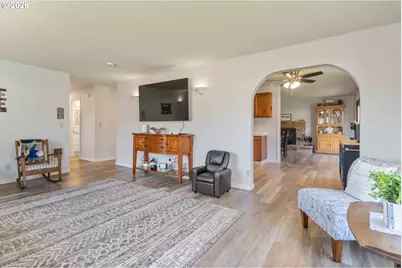 119 Monterey Dr, Kelso, WA 98626 - Photo 17
