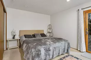 2592 Hillcrest Ct, West Linn, OR 97068 - Photo 29