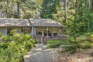 2592 Hillcrest Ct, West Linn, OR 97068 - Photo 3