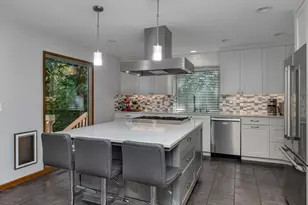 2592 Hillcrest Ct, West Linn, OR 97068 - Photo 21