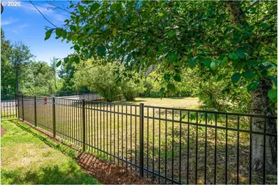 1364 S Fawn Ct, Cornelius, OR 97113 - Photo 27