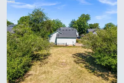 1364 S Fawn Ct, Cornelius, OR 97113 - Photo 29