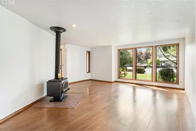 4115 SW 17th Ct, Gresham, OR 97080 - Photo 11