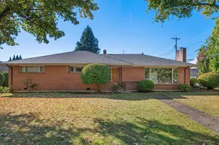 912 E Main St, Hillsboro, OR 97123 - Photo 1