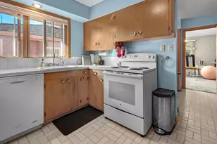 912 E Main St, Hillsboro, OR 97123 - Photo 9