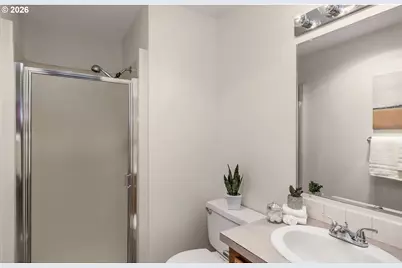 8720 SW Tualatin Rd #205, Tualatin, OR 97062 - Photo 17