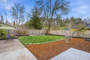 4295 Ferry St, Eugene, OR 97405 - Photo 35