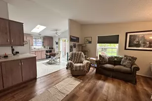 1805 NE 94th St, Vancouver, WA 98665 - Photo 3