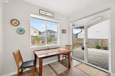 262 W 17th St, Lafayette, OR 97127 - Photo 17