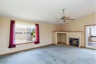 912 Edinburgh Ct, Kelso, WA 98626 - Photo 13