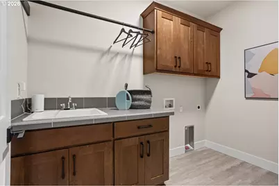 9325 SW Salinan St, Tualatin, OR 97062 - Photo 37