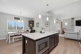 223 SE 29th St, Gresham, OR 97080 - Photo 17