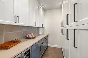 2615 NW Birkendene St, Portland, OR 97229 - Photo 9