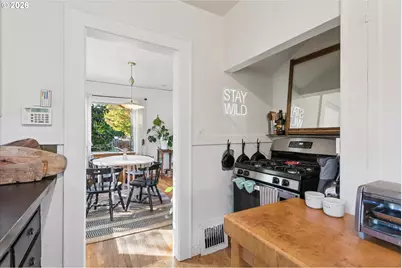 6816 N Maryland Ave, Portland, OR 97217 - Photo 17
