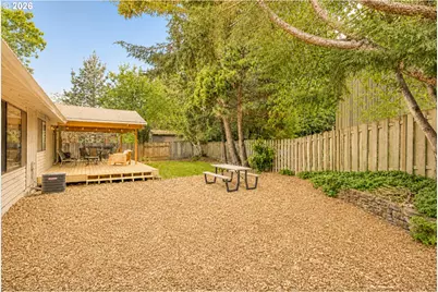 8785 SW Morgan Dr, Beaverton, OR 97008 - Photo 35