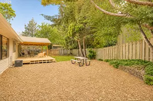 8785 SW Morgan Dr, Beaverton, OR 97008 - Photo 35