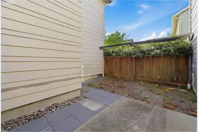 1637 Hamlet Ln, Eugene, OR 97402 - Photo 35