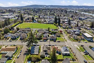 705 Cowlitz Way, Kelso, WA 98626 - Photo 35