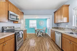 705 Cowlitz Way, Kelso, WA 98626 - Photo 11