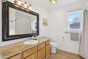 8345 N Bliss St, Portland, OR 97203 - Photo 17