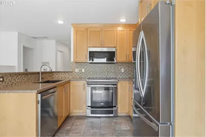 15381 NW Andalusian Way, Portland, OR 97229 - Photo 7