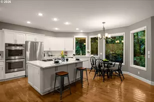 13447 Streamside Ct, Lake Oswego, OR 97035 - Photo 11