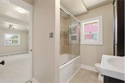 307 W 2nd St, Newberg, OR 97132 - Photo 17