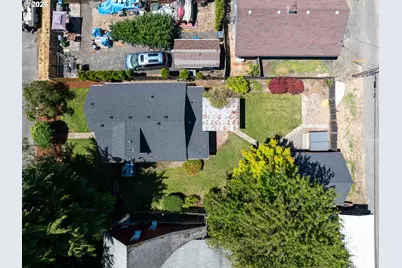 307 W 2nd St, Newberg, OR 97132 - Photo 33