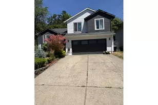 16610 SE Harold Ave, Milwaukie, OR 97267 - Photo 1