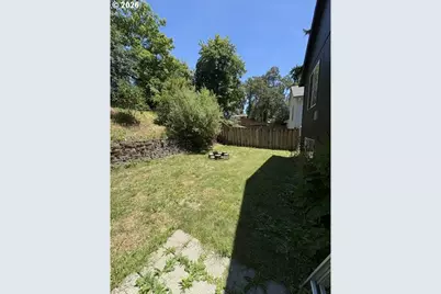 16610 SE Harold Ave, Milwaukie, OR 97267 - Photo 15