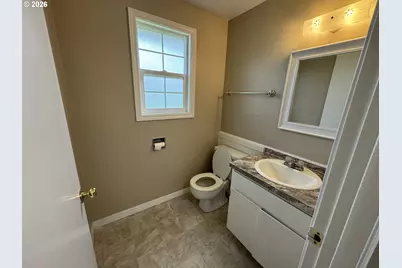 2421 32nd Ave, Longview, WA 98632 - Photo 21