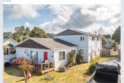 160 N 8th St, Lakeside, OR 97449 - Photo 1