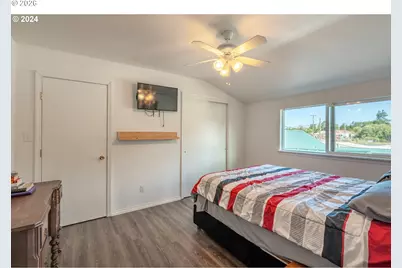 160 N 8th St, Lakeside, OR 97449 - Photo 17