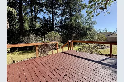 940 Pioneer Ln, Brookings, OR 97415 - Photo 37