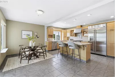609 N Tomahawk Island Dr, Portland, OR 97217 - Photo 11