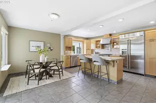 609 N Tomahawk Island Dr, Portland, OR 97217 - Photo 11