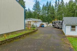 93521 Pleasant Valley Ln, Myrtle Point, OR 97458 - Photo 45