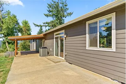 2187 E Madison Ave, Cottage Grove, OR 97424 - Photo 23