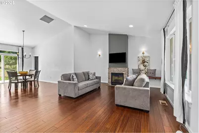 2187 E Madison Ave, Cottage Grove, OR 97424 - Photo 9