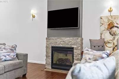 2187 E Madison Ave, Cottage Grove, OR 97424 - Photo 5