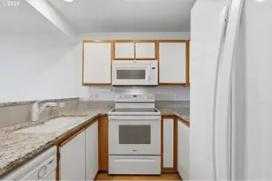 7163 SW Sagert St, Tualatin, OR 97062 - Photo 11