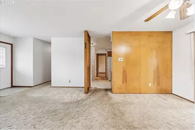 16910 SE Morrison Ct, Portland, OR 97233 - Photo 3