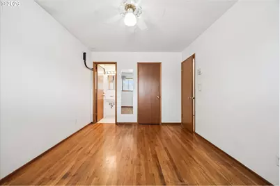 16910 SE Morrison Ct, Portland, OR 97233 - Photo 17
