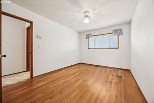 16910 SE Morrison Ct, Portland, OR 97233 - Photo 19