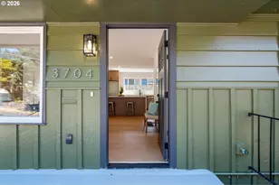 3704 SE Raymond St, Portland, OR 97202 - Photo 3
