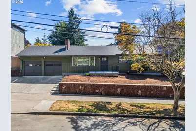 3704 SE Raymond St, Portland, OR 97202 - Photo 1