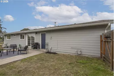 320 SW Ivy St, Willamina, OR 97396 - Photo 29